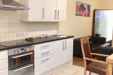 6 bed house, Dawlish Road, Selly Park, Birmingham, B297AS - Image 4